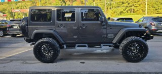 Image for 2018 Jeep Wrangler Unlimited Sport ID: 7703422