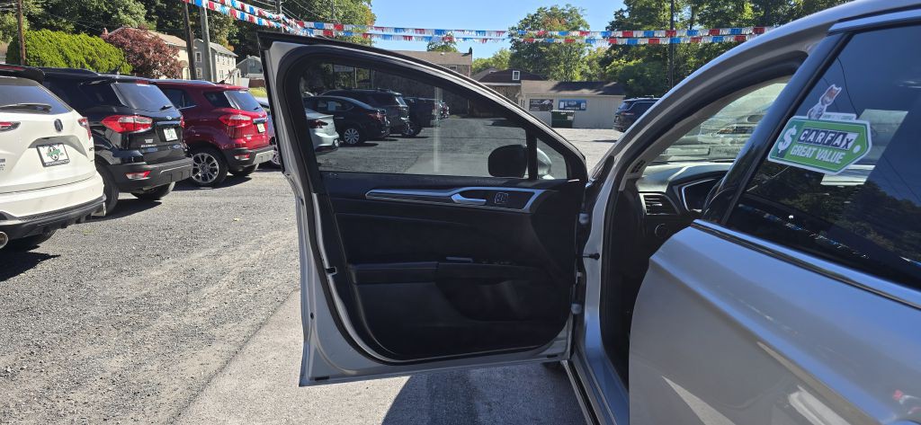 2019 Ford Fusion Image 13