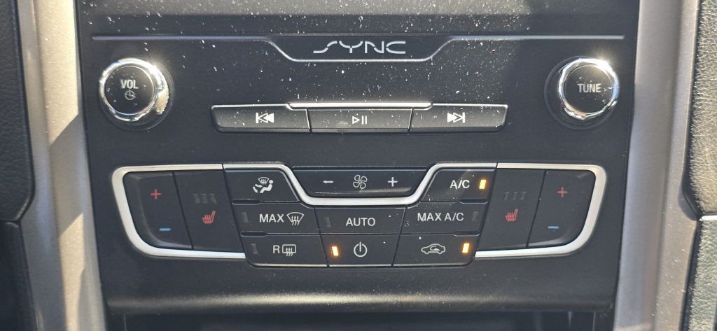 2019 Ford Fusion Image 33