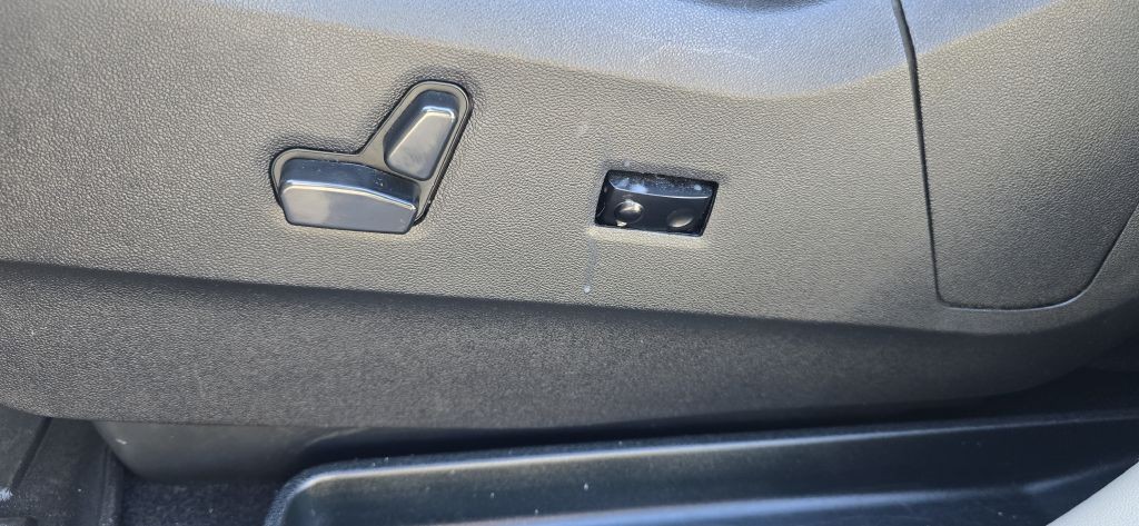 2016 Chrysler Town & Country Image 13