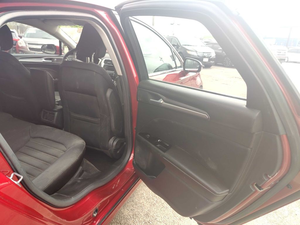 2013 Ford Fusion Image 18