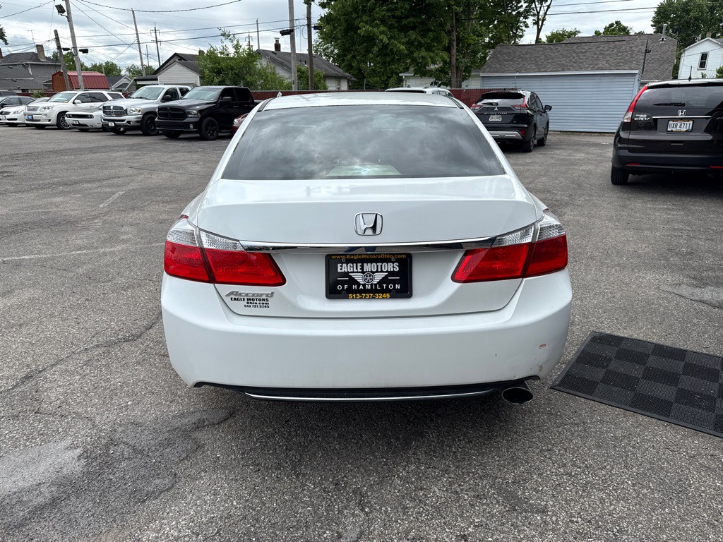 2015 Honda Accord Image 4