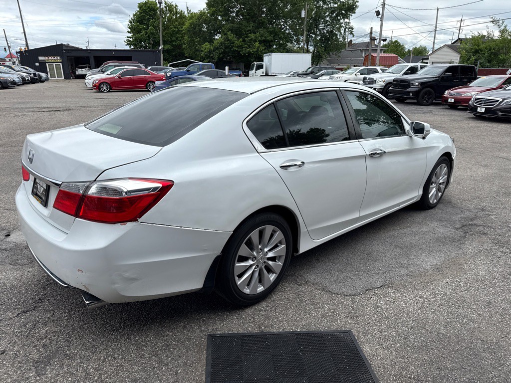2015 Honda Accord Image 5