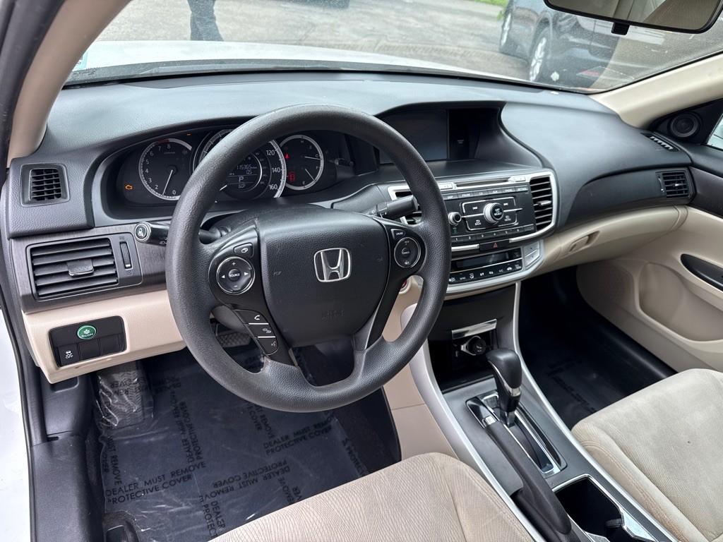 2015 Honda Accord Image 9