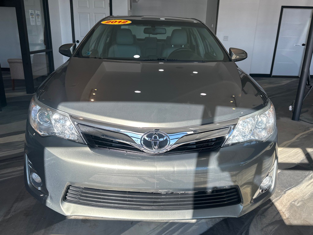 2012 Toyota Camry Image 7