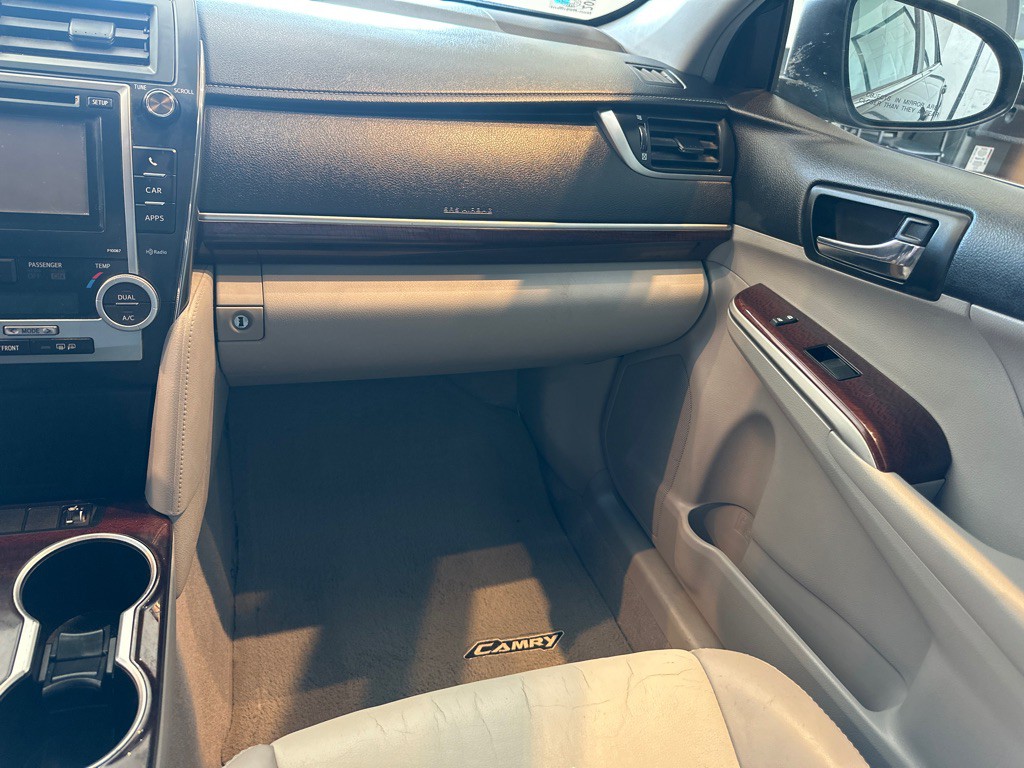 2012 Toyota Camry Image 22