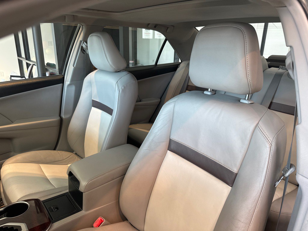 2012 Toyota Camry Image 23