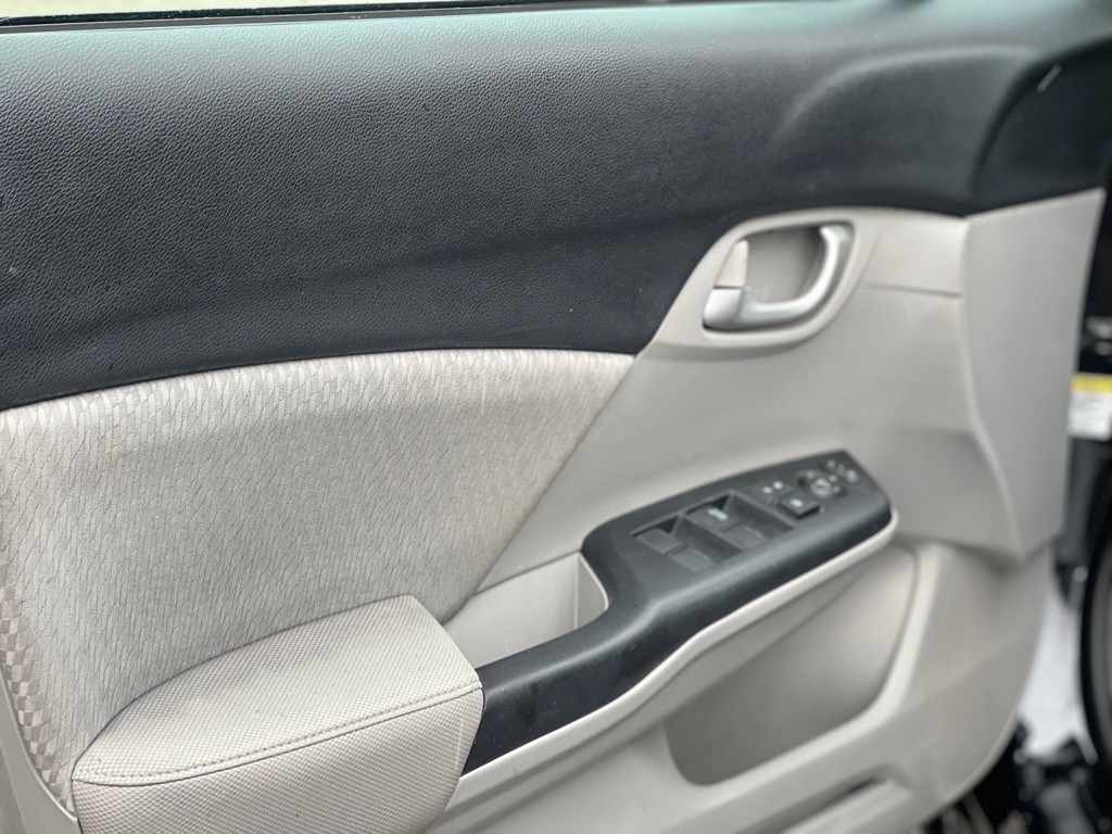2014 Honda Civic Image 9