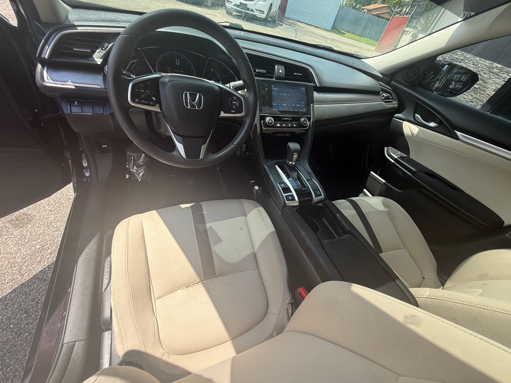 2018 Honda Civic Image 18