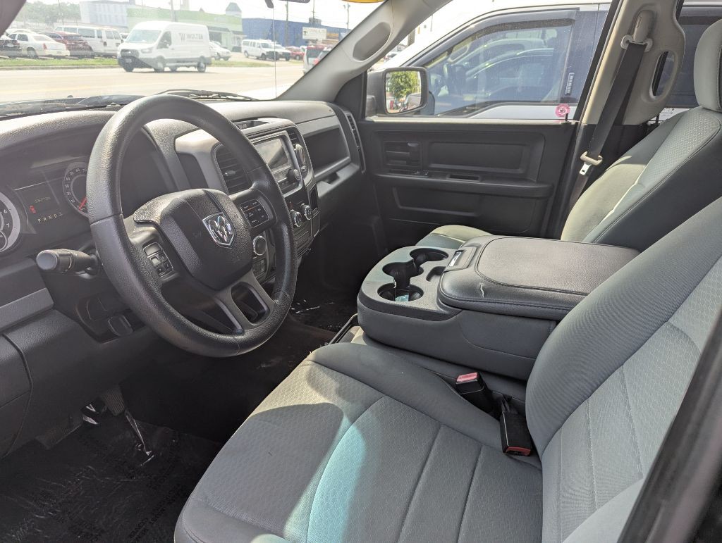 2014 RAM 1500 Image 3