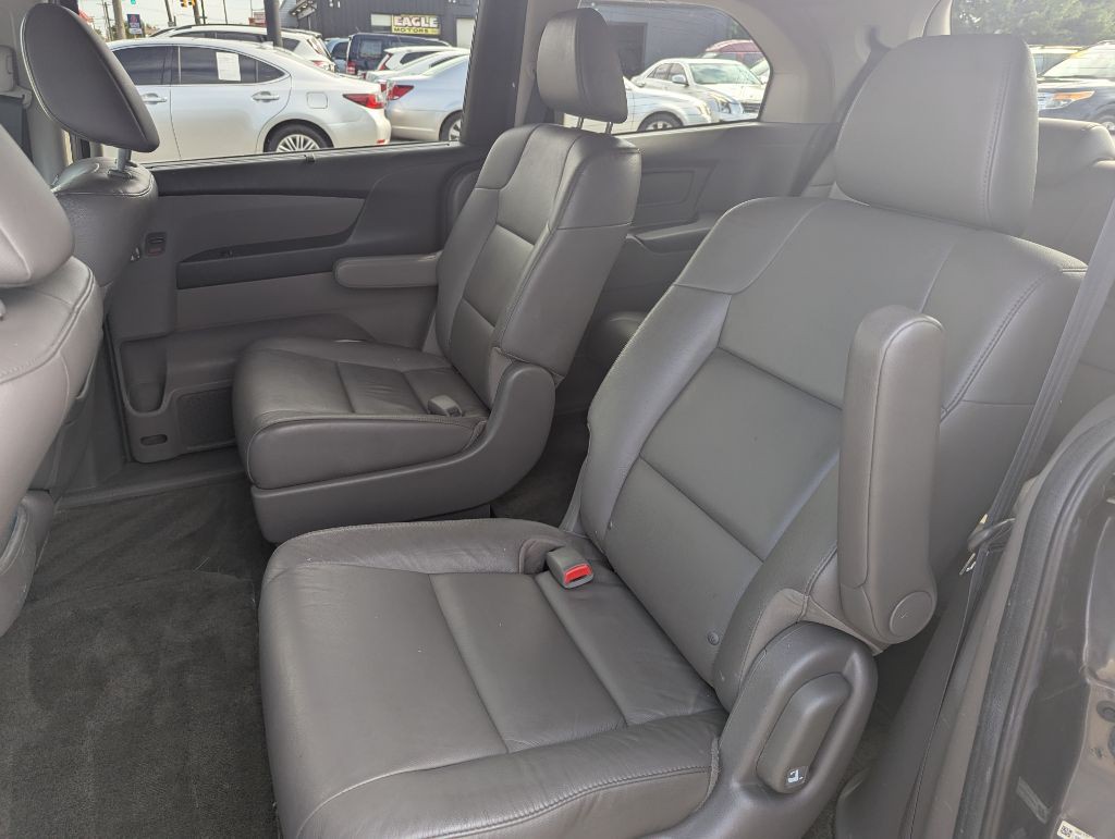 2015 Honda Odyssey Image 5