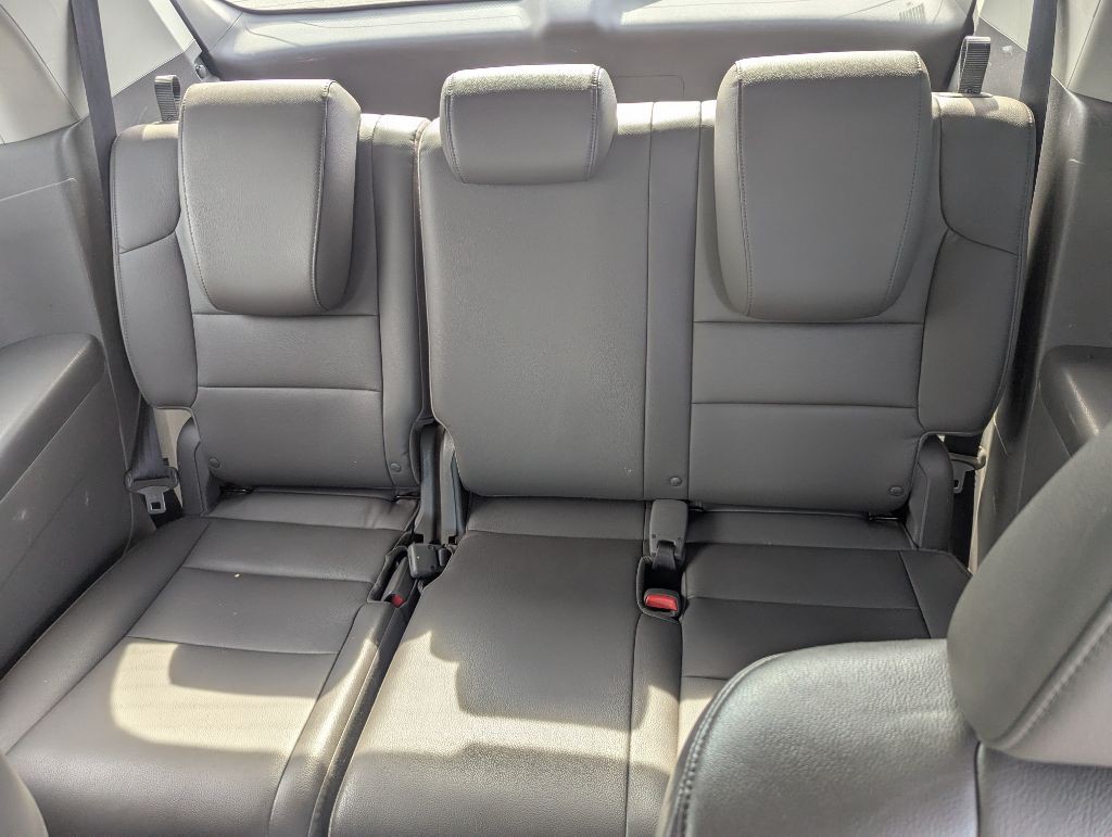 2015 Honda Odyssey Image 8