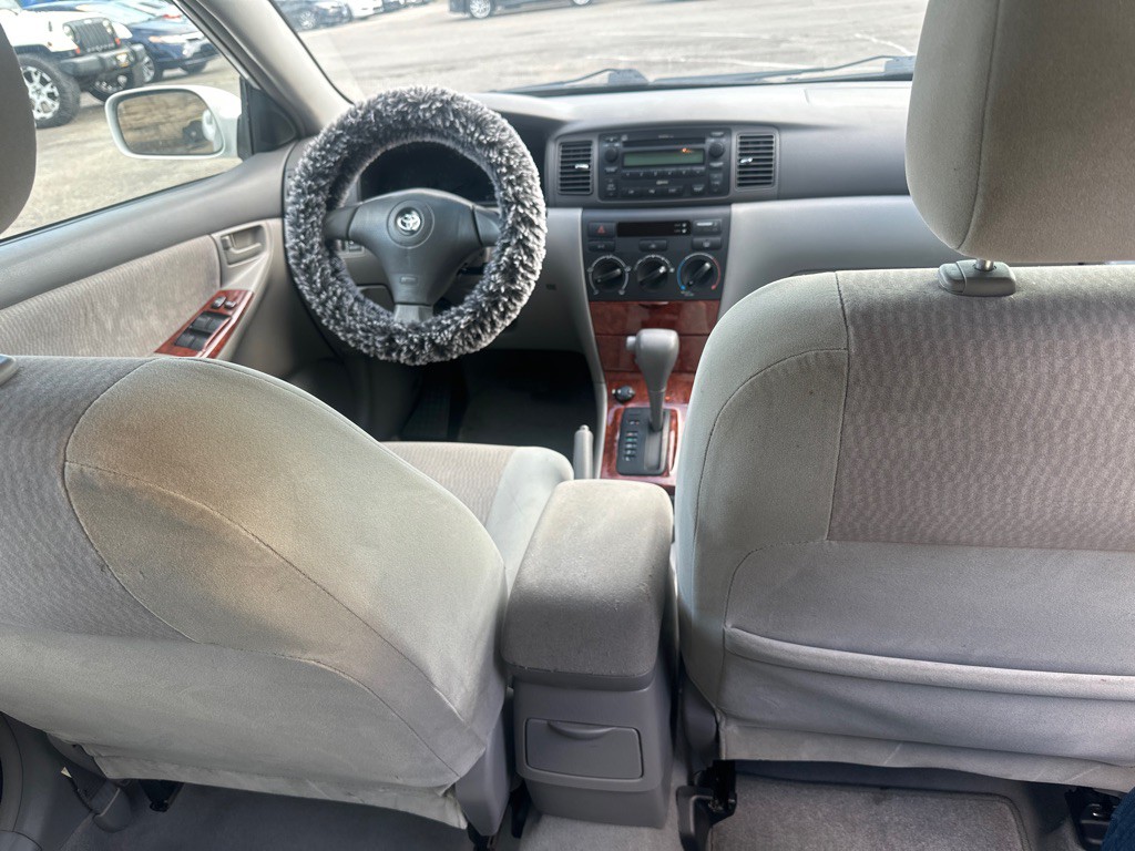 2007 Toyota Corolla Image 8