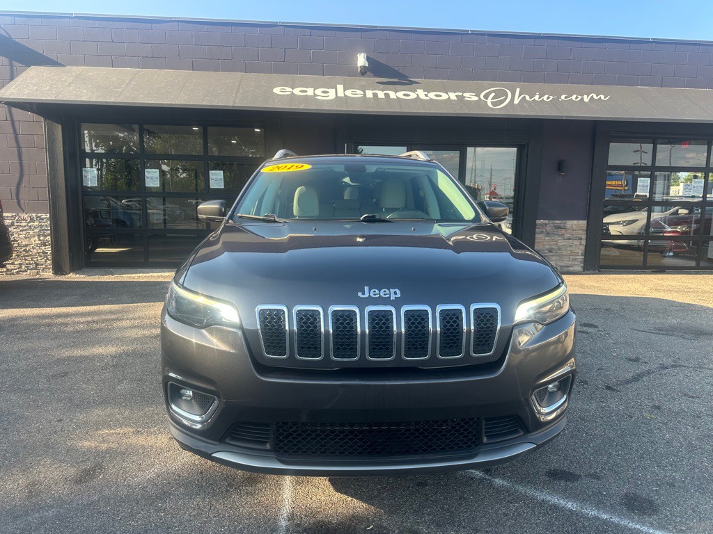 2019 Jeep Cherokee Image 2