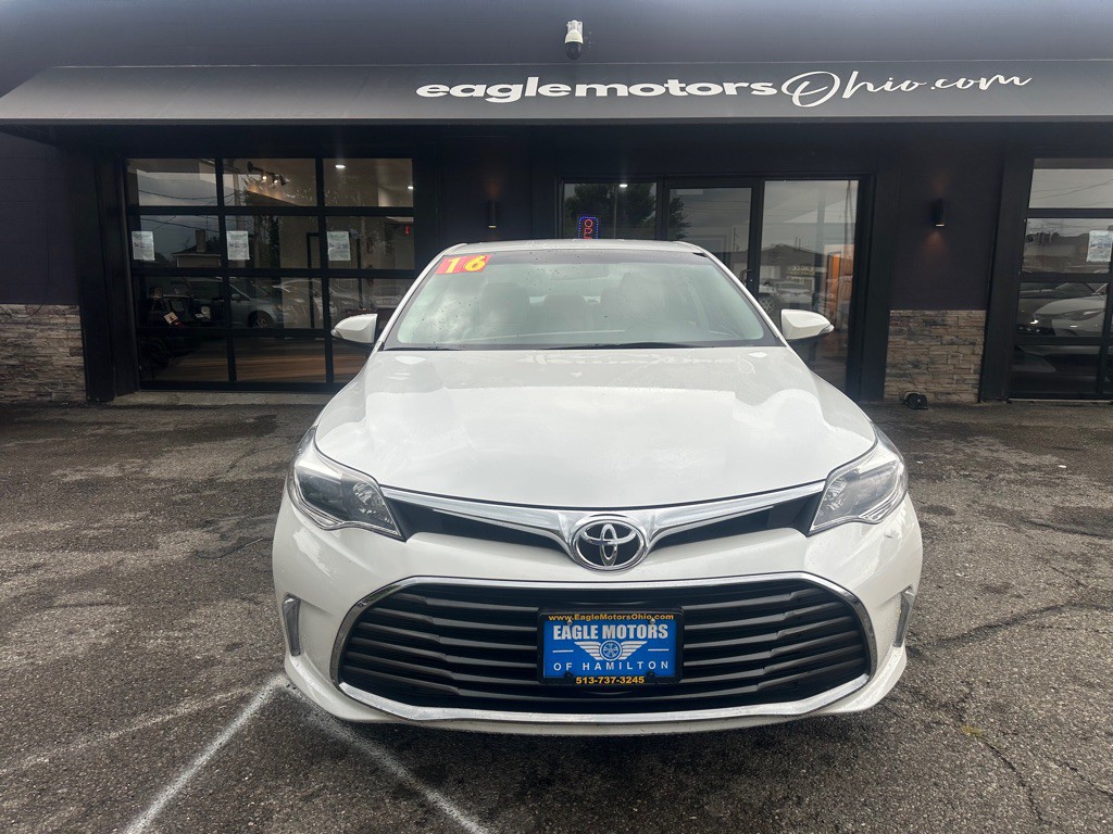 2016 Toyota Avalon Image 1