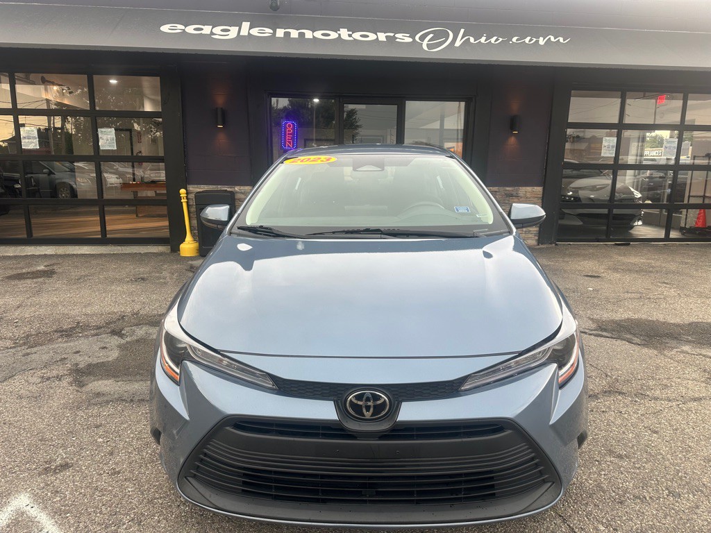 2023 Toyota Corolla Image 1