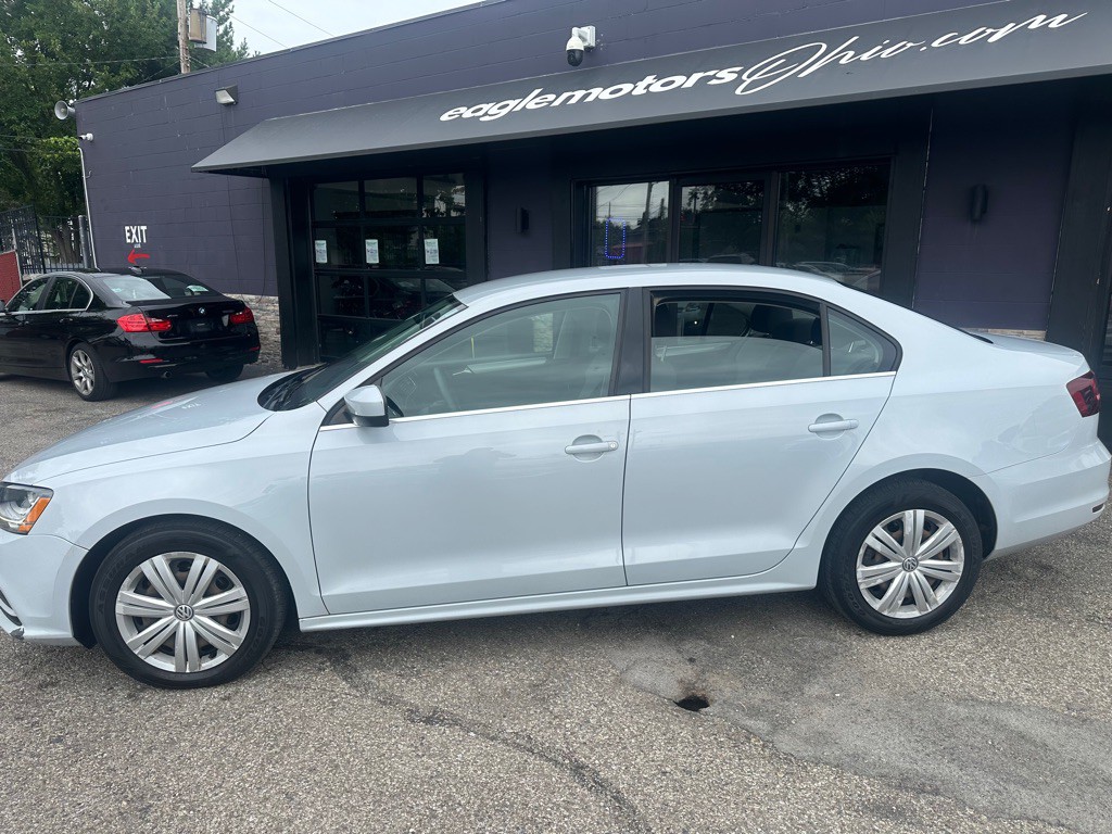 2017 Volkswagen Jetta Image 1