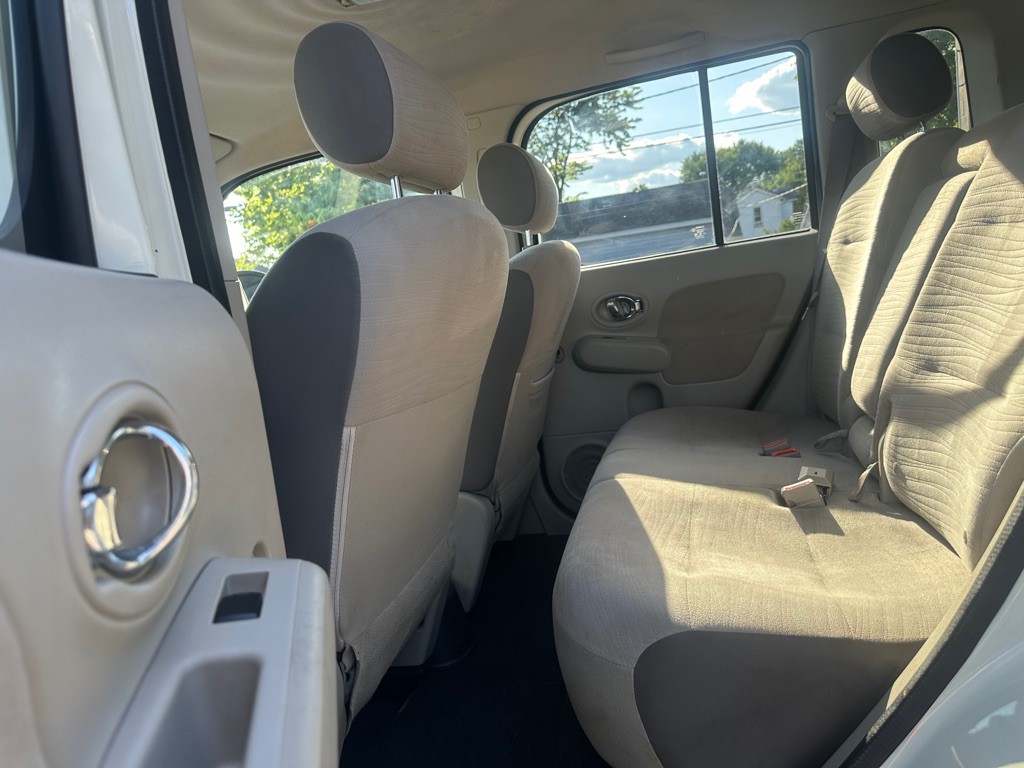 2011 Nissan Cube Image 4