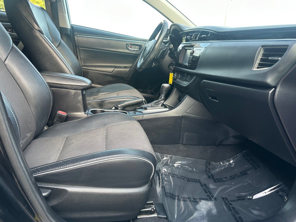 2015 Toyota Corolla Image 5