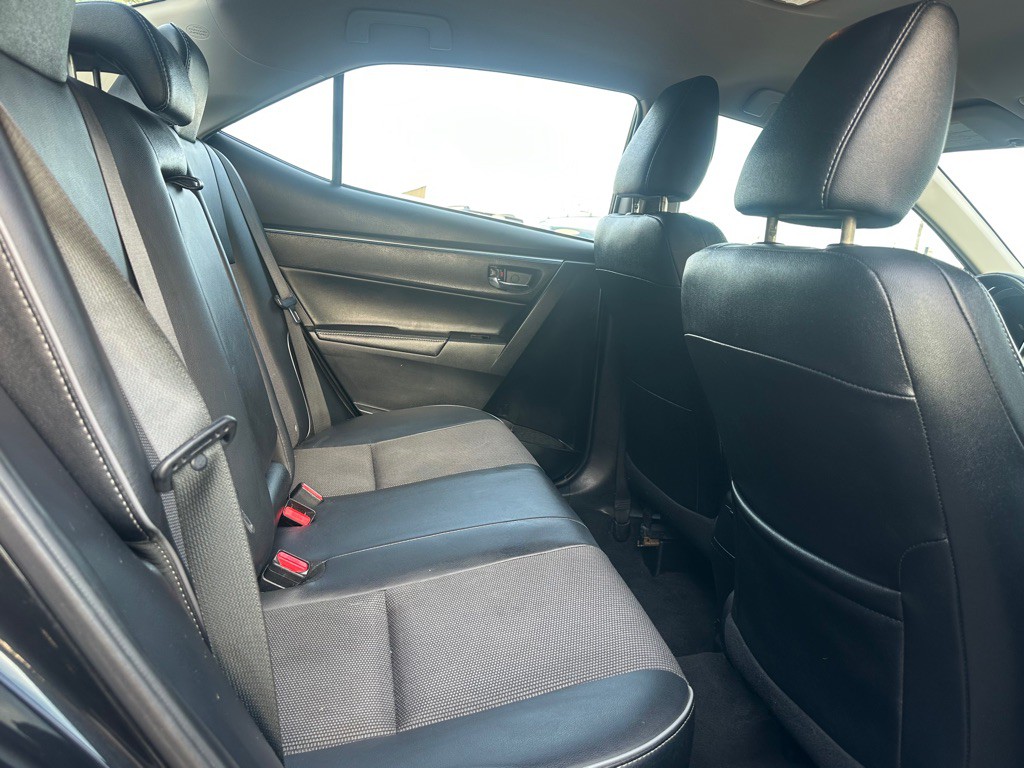 2015 Toyota Corolla Image 6