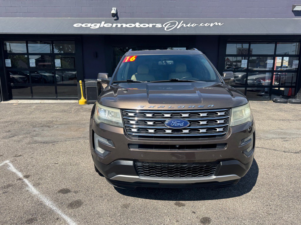 2016 Ford Explorer Image 2