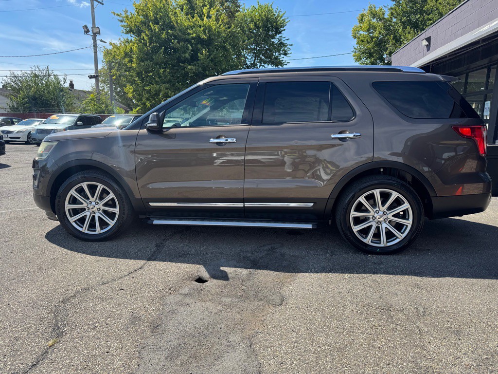 2016 Ford Explorer Image 5