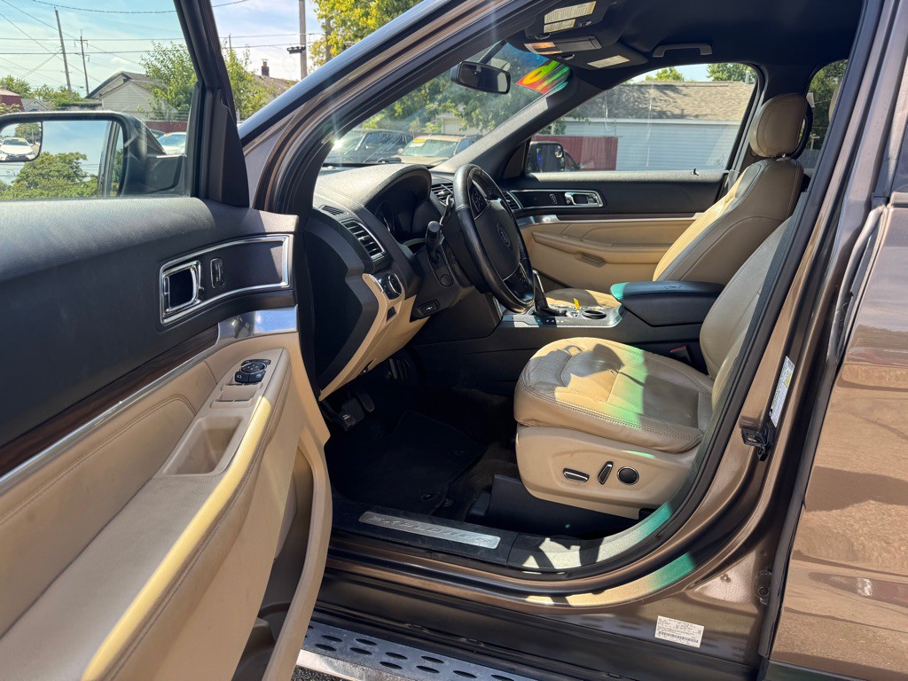 2016 Ford Explorer Image 6