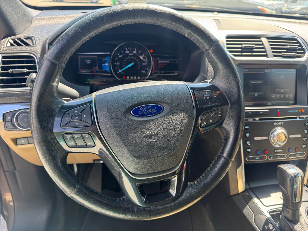 2016 Ford Explorer Image 10