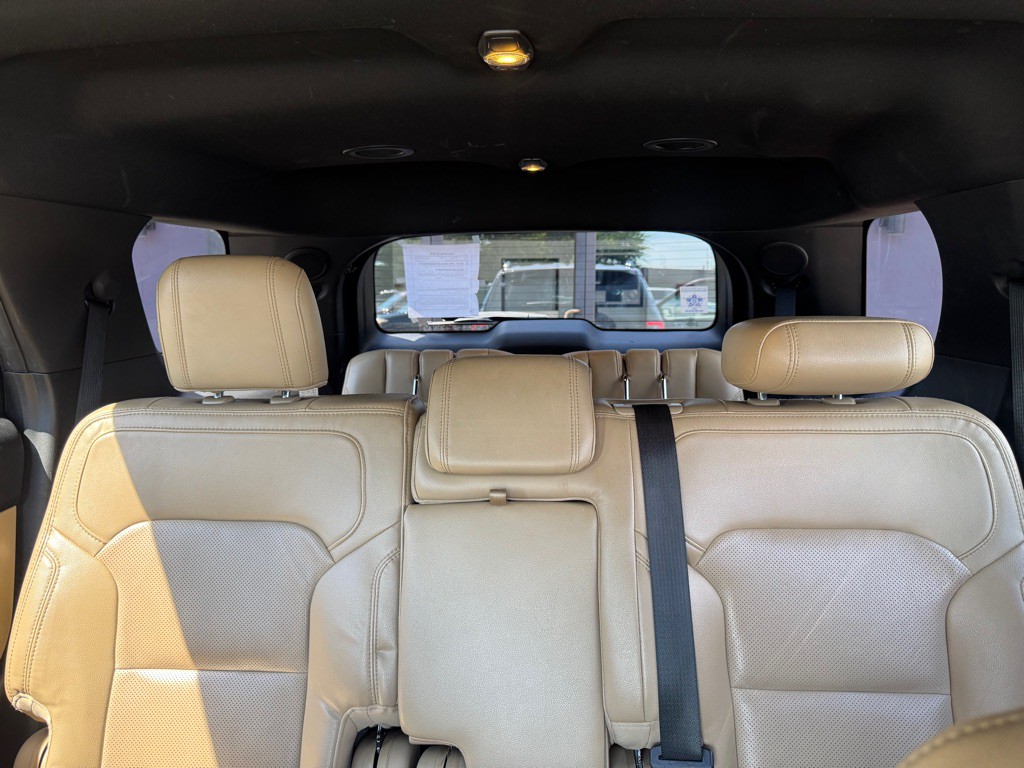2016 Ford Explorer Image 15