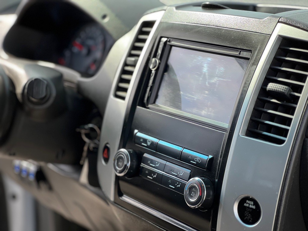 2012 Nissan Frontier Image 4