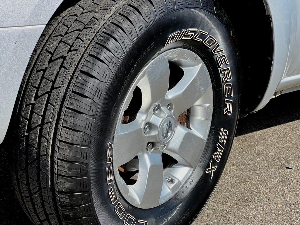 2012 Nissan Frontier Image 11