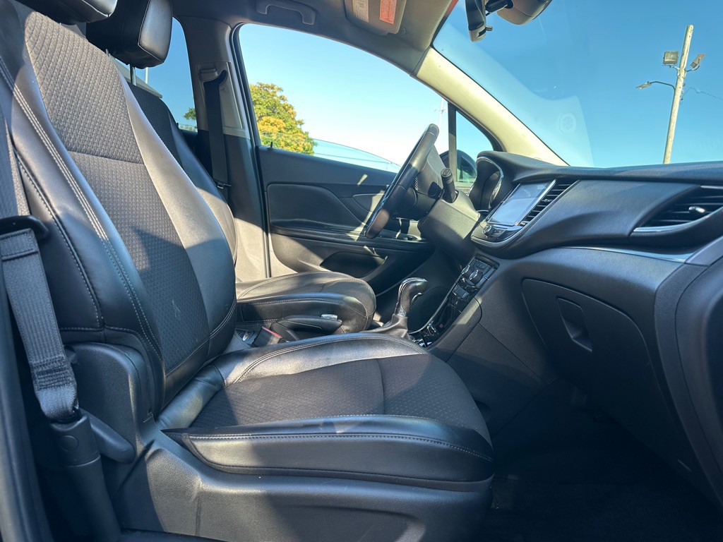 2021 Buick Enclave Image 5