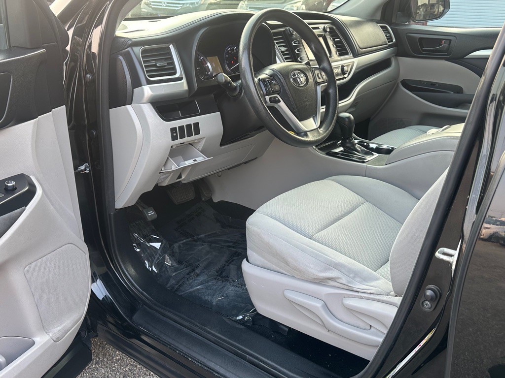 2014 Toyota Highlander Image 4