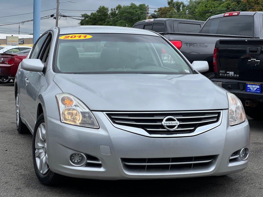 2011 Nissan Altima Image 3