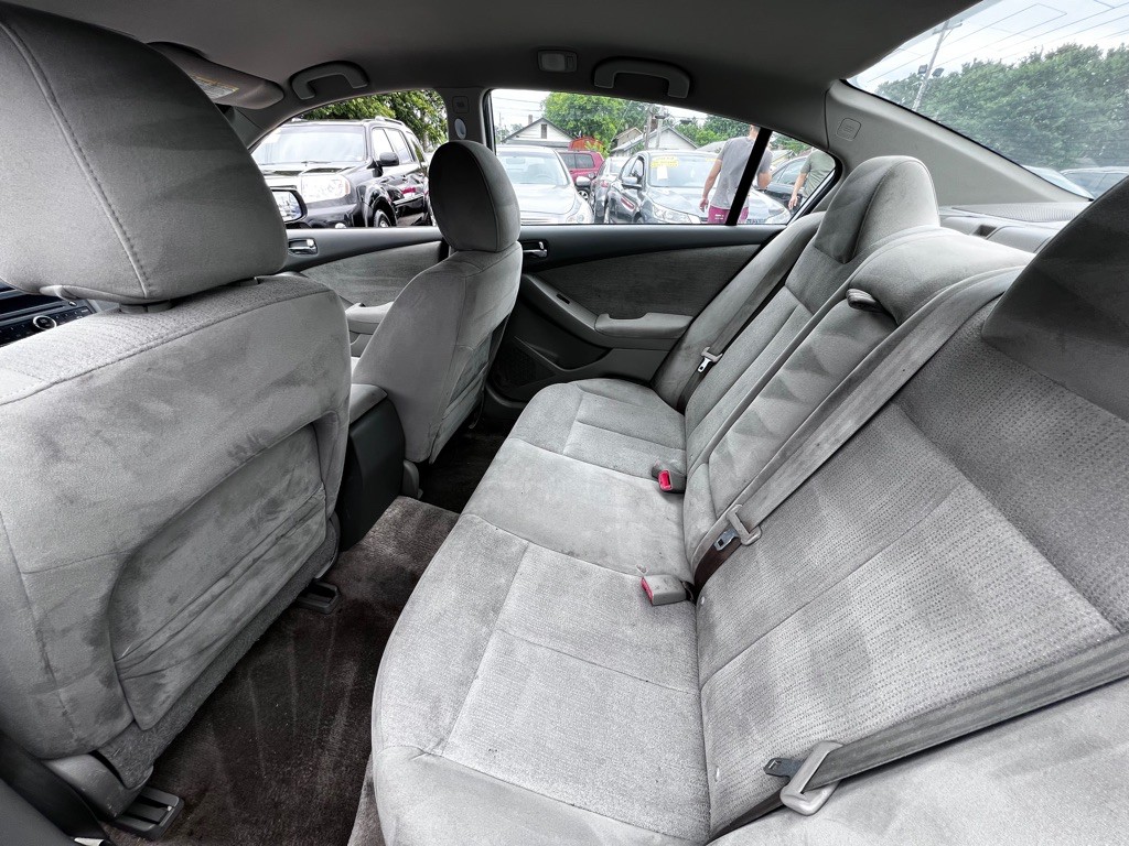 2011 Nissan Altima Image 5