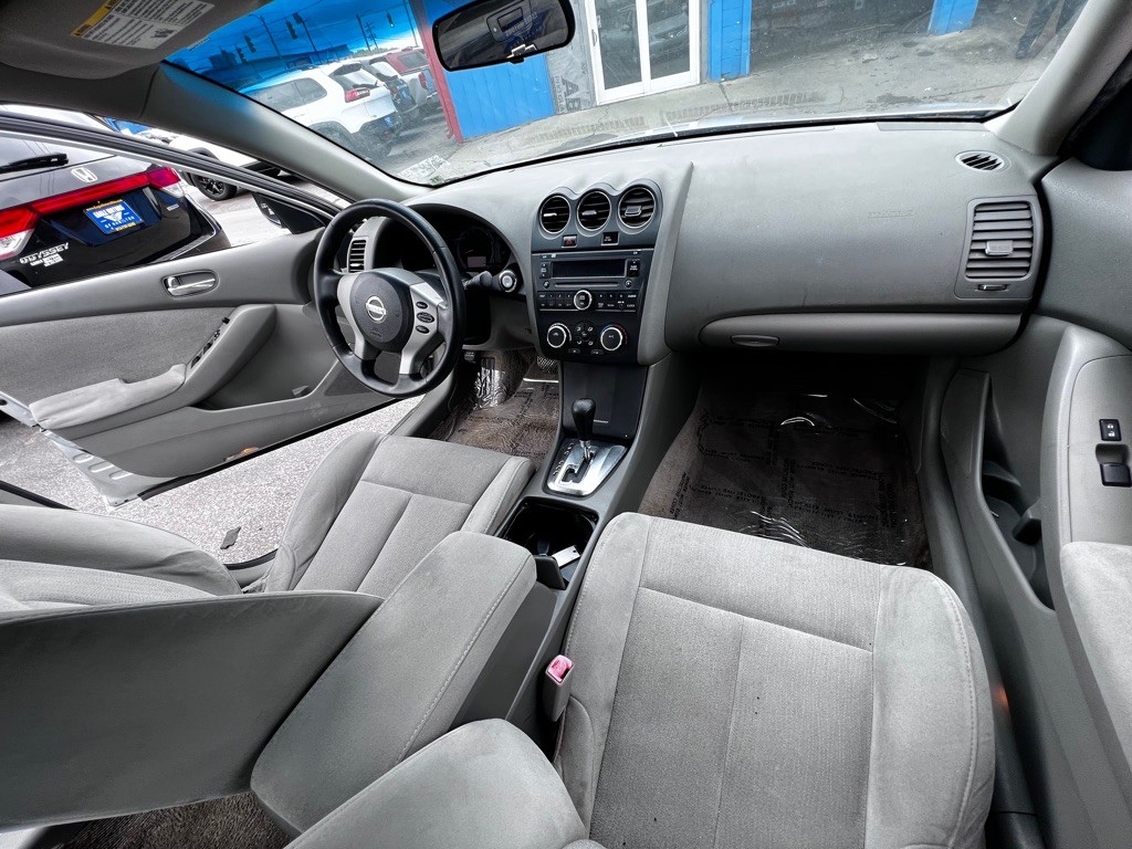 2011 Nissan Altima Image 7
