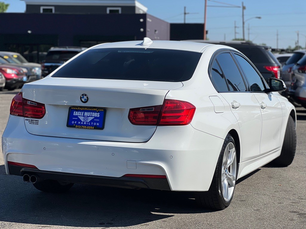 2014 BMW 3 Series Image 8