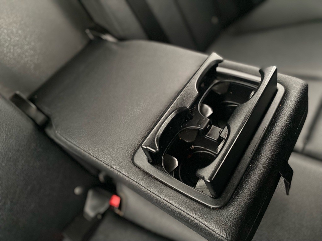 2014 BMW 3 Series Image 23