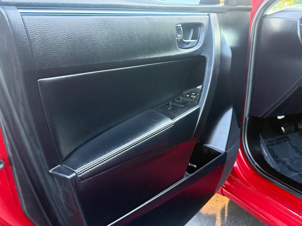 2016 Toyota Corolla Image 5