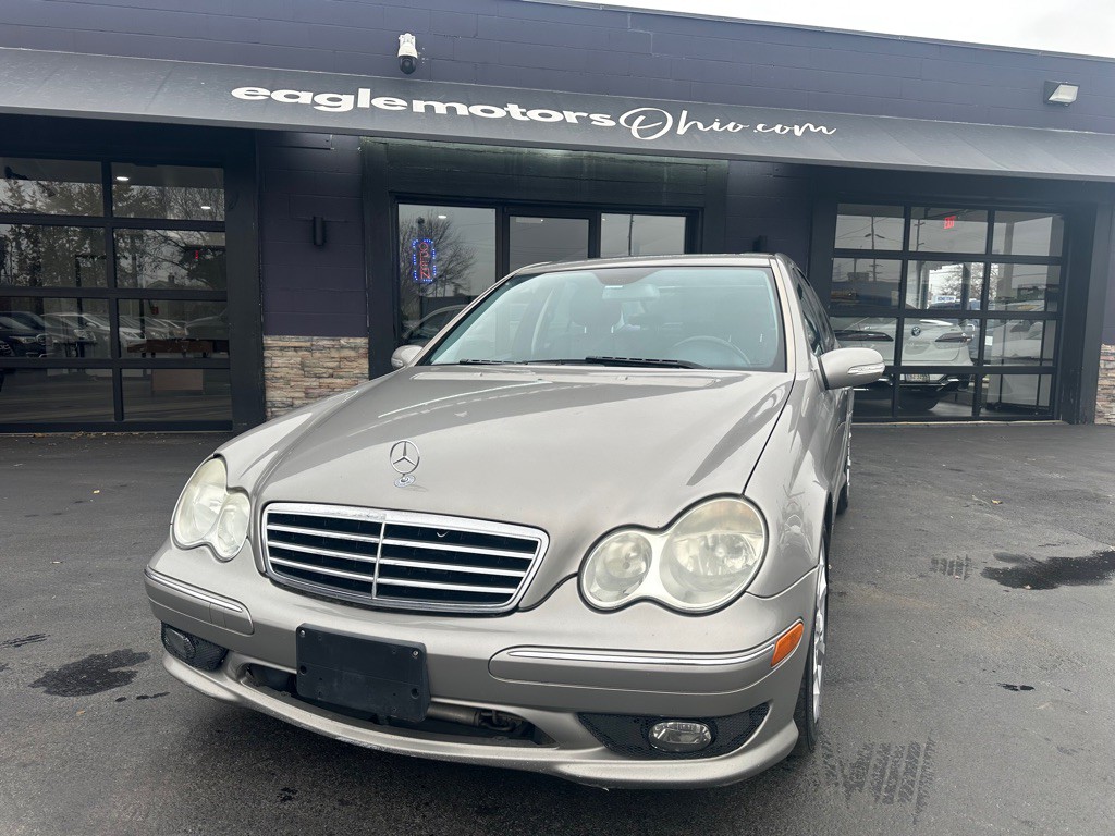 2007 Mercedes-Benz C-Class Image 1