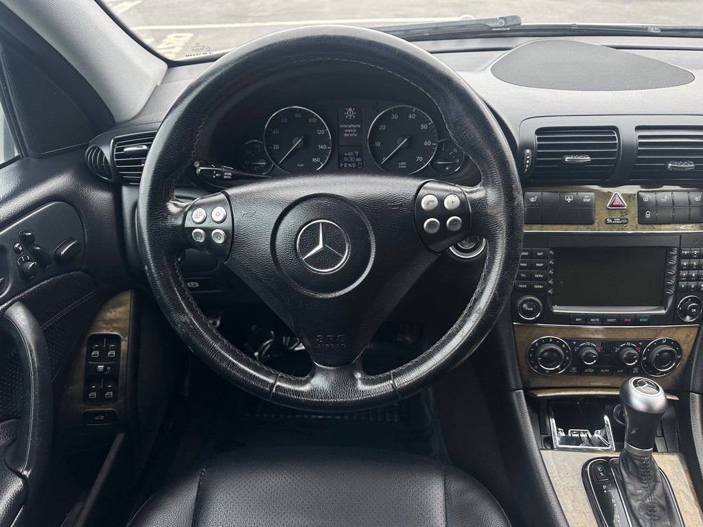 2007 Mercedes-Benz C-Class Image 3