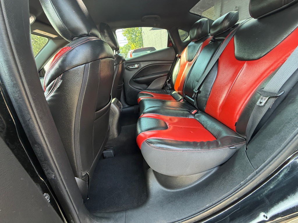 2016 Dodge Dart Image 5