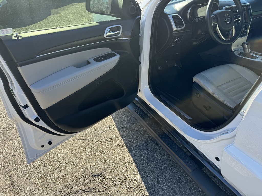 2018 Jeep Grand Cherokee Image 11