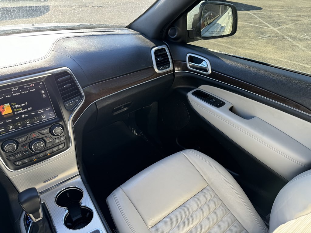 2018 Jeep Grand Cherokee Image 24