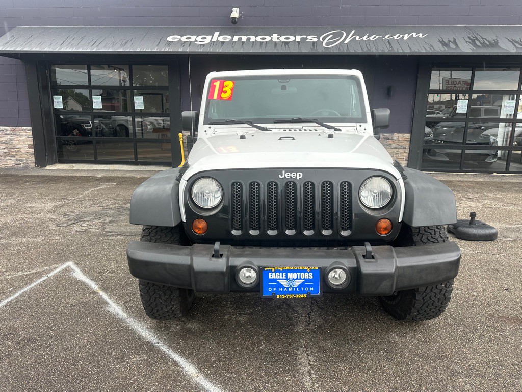 2013 Jeep Wrangler Unlimited Image 1