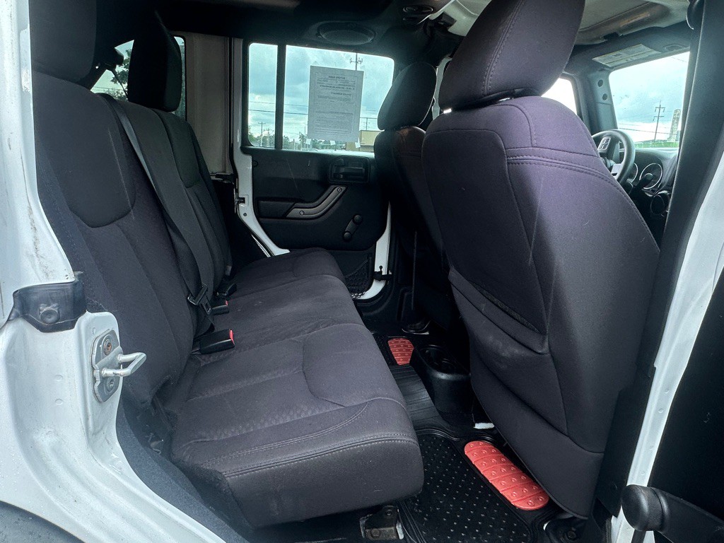 2013 Jeep Wrangler Unlimited Image 5