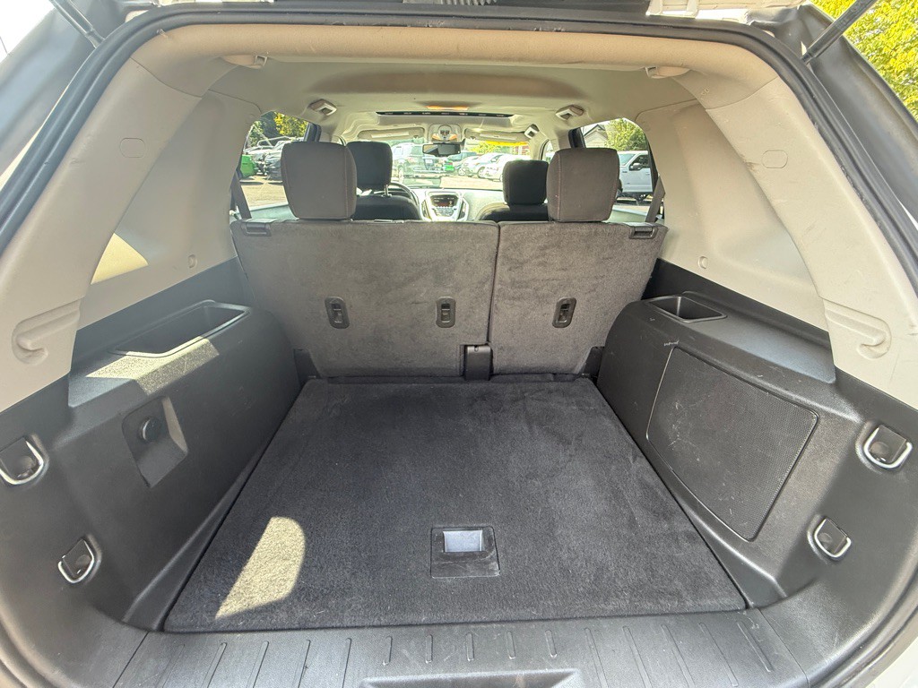 2017 GMC Terrain Image 8