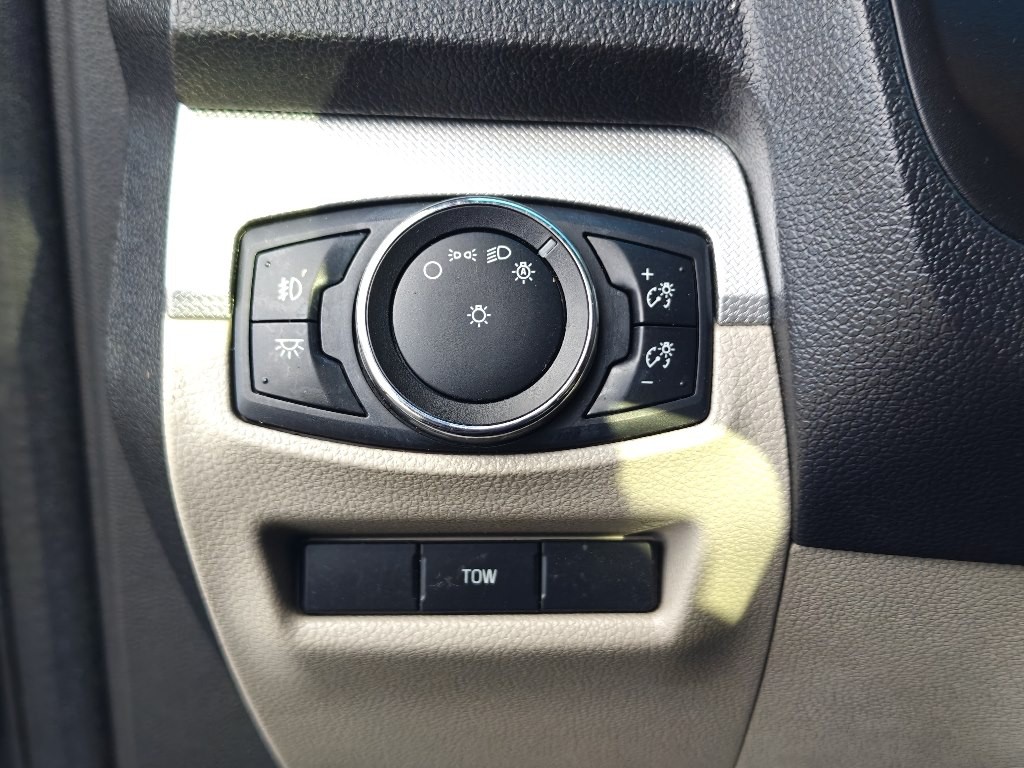 2014 Ford Explorer Image 12