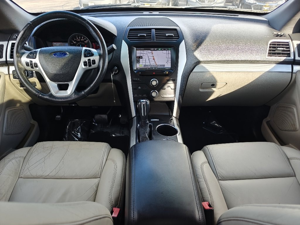 2014 Ford Explorer Image 21