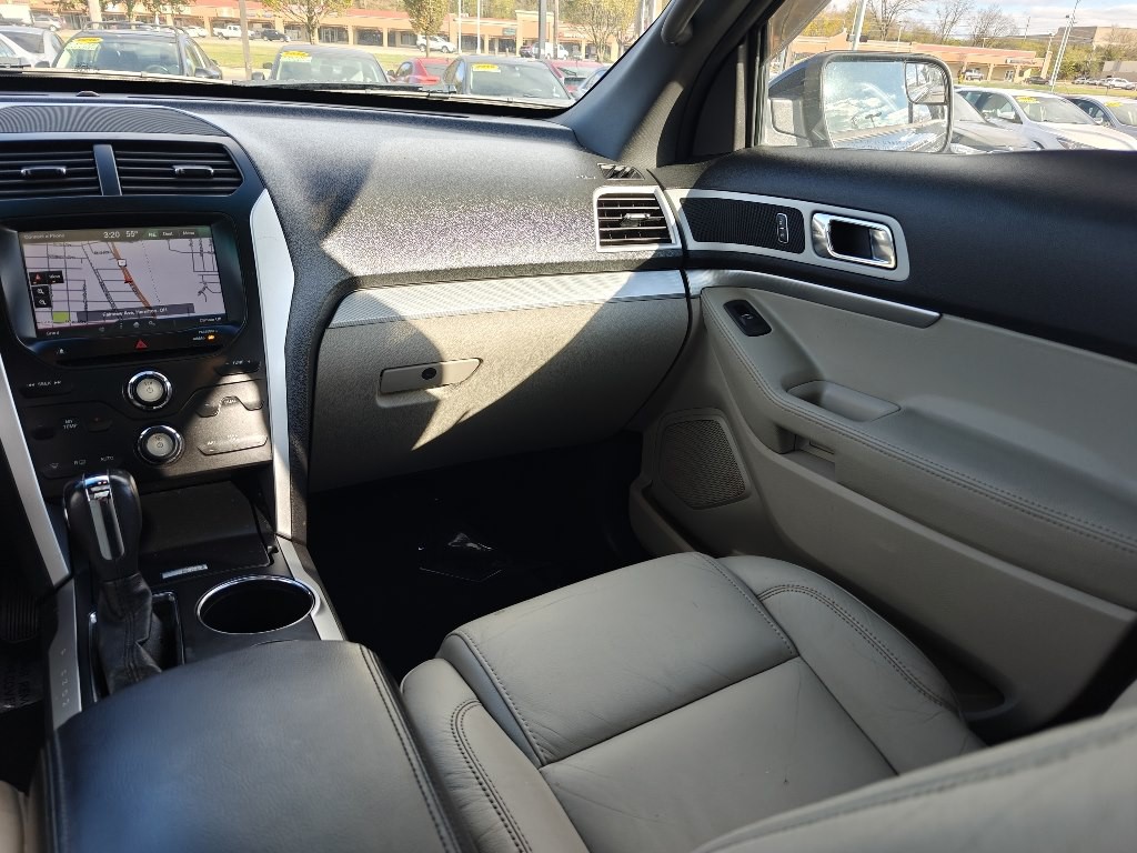 2014 Ford Explorer Image 23